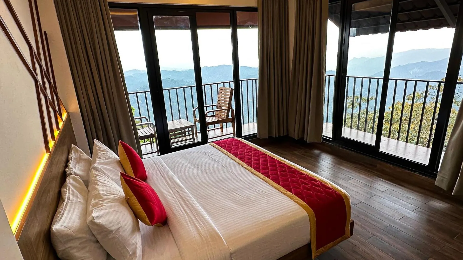 Kamal Misty Woods Munnar Hotel